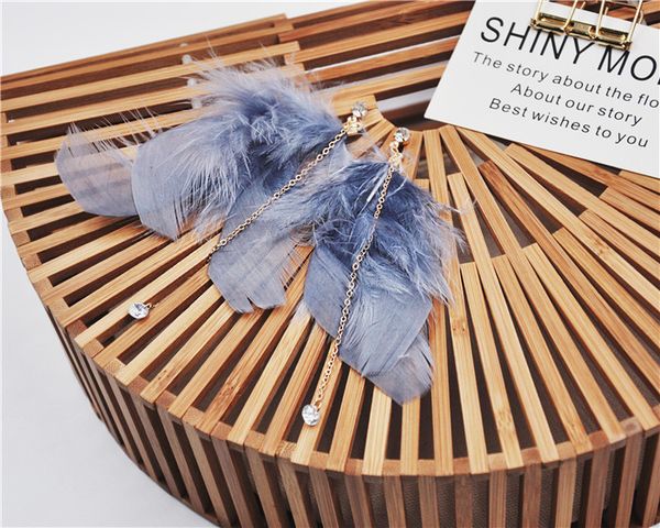 fashion- hair super fairy web celebrity temperament fairy white pink feather long hair earrings ear nail ear clip, Silver
fashion- hair super fairy web celebrity temperament fairy white pink feather long hair earrings ear nail ear clip, Silver