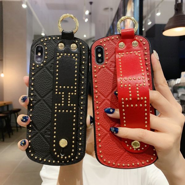 applicable for apple mobile phone 11pro 7 8plus xs leather mobile phone shell rivet electric rhythm arc wristband protective sleeve
applicable for apple mobile phone 11pro 7 8plus xs leather mobile phone shell rivet electric rhythm arc wristband protective sleeve