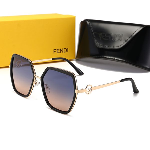 2020 new fashion designer luxury men and women sunglasses fashion sun glasses uv protection lens coating mirror with box l0536, White;black
2020 new fashion designer luxury men and women sunglasses fashion sun glasses uv protection lens coating mirror with box l0536, White;black