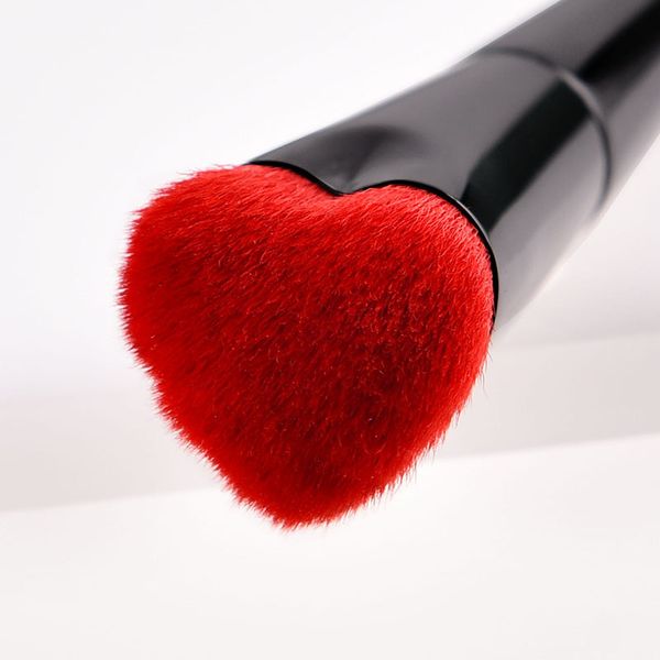 heart shaped makeup brush nylon bristles wooden handle soft loose powder foundation blush brush good use q1
heart shaped makeup brush nylon bristles wooden handle soft loose powder foundation blush brush good use q1