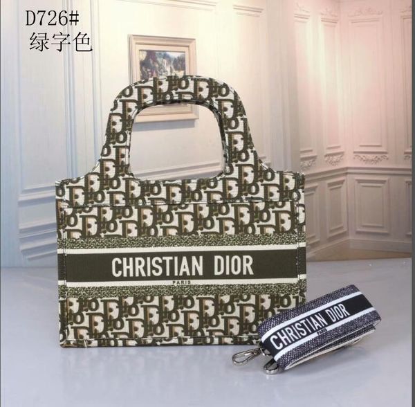 designers handbags purses women crossbody bag old flower shoulder bags fringed chain bag large capacity shopping bag 01
designers handbags purses women crossbody bag old flower shoulder bags fringed chain bag large capacity shopping bag 01