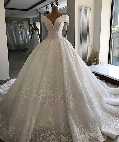 luxury ball gown wedding dresses floral appliques beads a line off the shoulder country wedding dress custom made bridal gown robe de mariée, White
luxury ball gown wedding dresses floral appliques beads a line off the shoulder country wedding dress custom made bridal gown robe de mariée, White