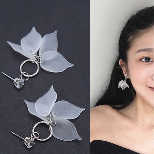 2019 new arrivals est fashion brincos oorbellen bijoux crystal rhinestone frosted white petals drop earrings women jewelry, Silver
2019 new arrivals est fashion brincos oorbellen bijoux crystal rhinestone frosted white petals drop earrings women jewelry, Silver