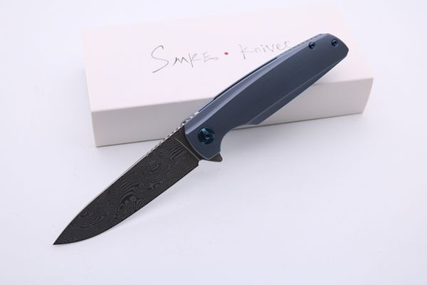 SMKE Ножи Пользовательские Specter карманный складной нож Дамаск лезвие синий анодированный титан ручки Тактические выживания Ножи Открытый охотничий нож
SMKE Ножи Пользовательские Specter карманный складной нож Дамаск лезвие синий анодированный титан ручки Тактические выживания Ножи Открытый охотничий нож