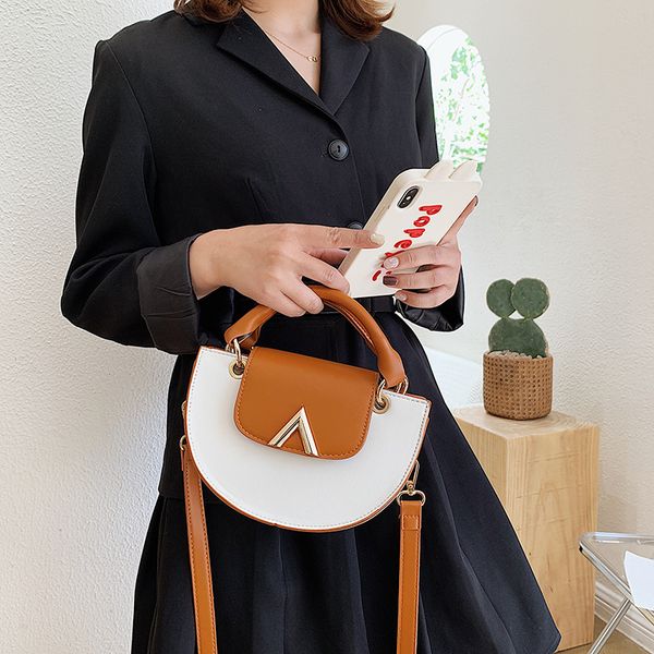 women korean pu leather fashion shoulder bag simple college saddle bag ladies tote versatile bags
women korean pu leather fashion shoulder bag simple college saddle bag ladies tote versatile bags