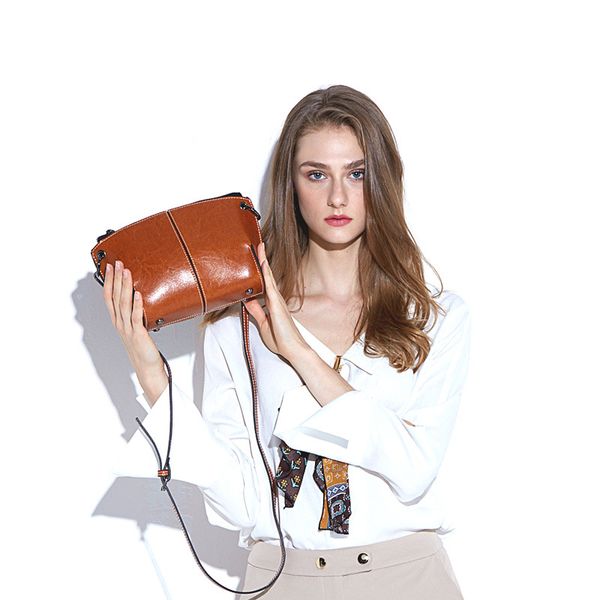 new designer luxury handbags purses european and american leather fashion simple shoulder messenger bag wild lady bag 7032
new designer luxury handbags purses european and american leather fashion simple shoulder messenger bag wild lady bag 7032