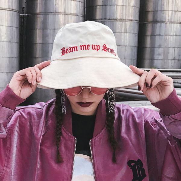 2019 european and american fashion embroidery letter visor men and women hip hop hat retro bell-shaped hat 
2019 european and american fashion embroidery letter visor men and women hip hop hat retro bell-shaped hat