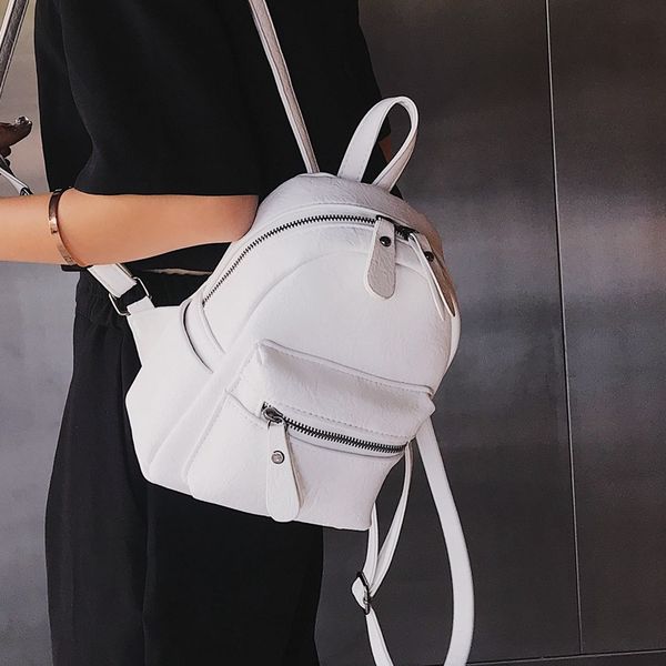 2020 new women's backpack korean version of the ladies backpack fashion simple ladies
2020 new women's backpack korean version of the ladies backpack fashion simple ladies