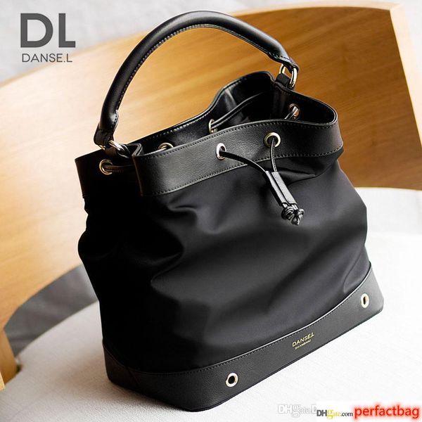 new fashion 2017 women s solid black oxford canvas gennuine leather bucket bag/shoulder bag/handbag 
new fashion 2017 women s solid black oxford canvas gennuine leather bucket bag/shoulder bag/handbag