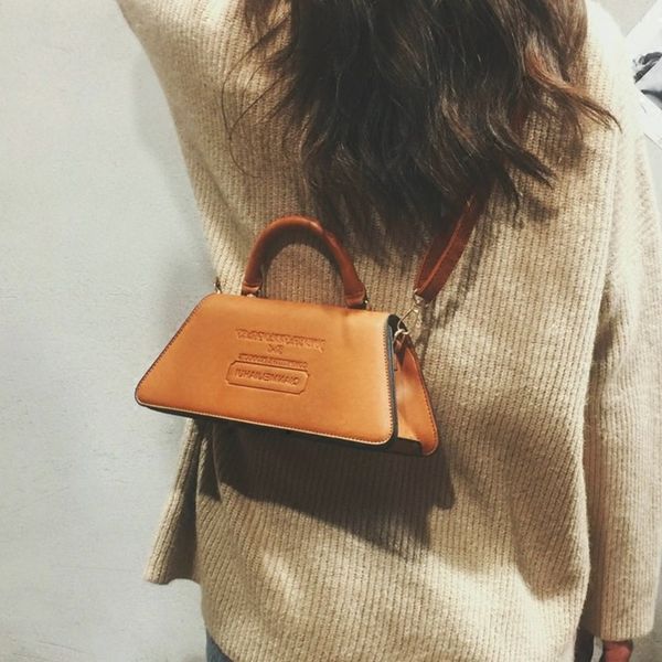 women bag female 2017 new female fashion small square bag wild retro shoulder messenger very on ins
women bag female 2017 new female fashion small square bag wild retro shoulder messenger very on ins
