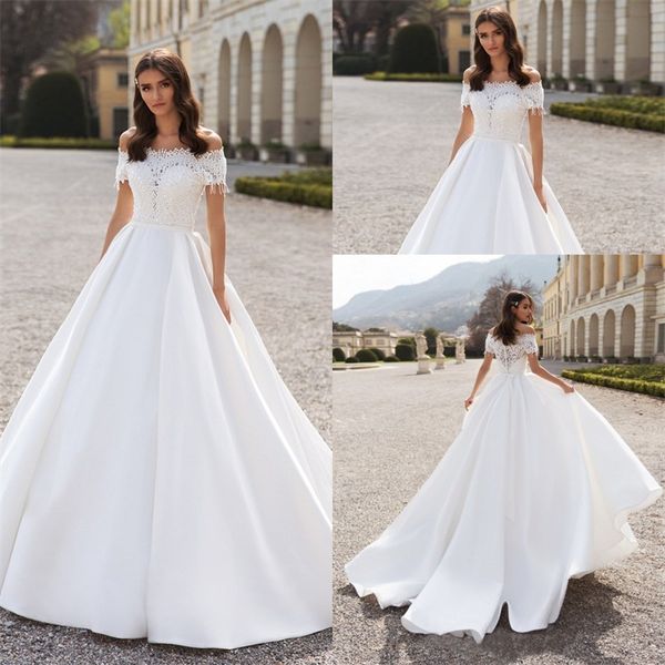 2020 bateau wedding dress a line appliqued lace sleeveless bridal dress sweep train satin robes de mariée, White
2020 bateau wedding dress a line appliqued lace sleeveless bridal dress sweep train satin robes de mariée, White