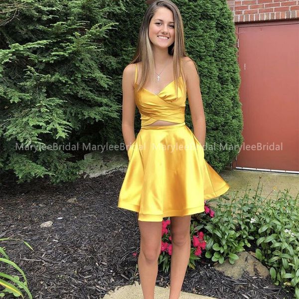 spaghetti straps short cocktail party dress with pockets simple pleats yellow satin mini special occasion party dresses new, White;black
spaghetti straps short cocktail party dress with pockets simple pleats yellow satin mini special occasion party dresses new, White;black