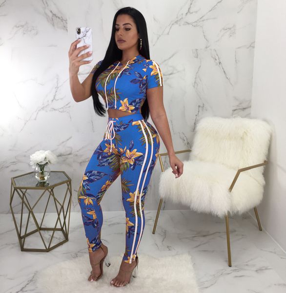 Summer Printed Tracksuits Sexy Short Sleeve Top with Pants Two Piece Outfits Women Blue Yellow Tracksuits
Summer Printed Tracksuits Sexy Short Sleeve Top with Pants Two Piece Outfits Women Blue Yellow Tracksuits