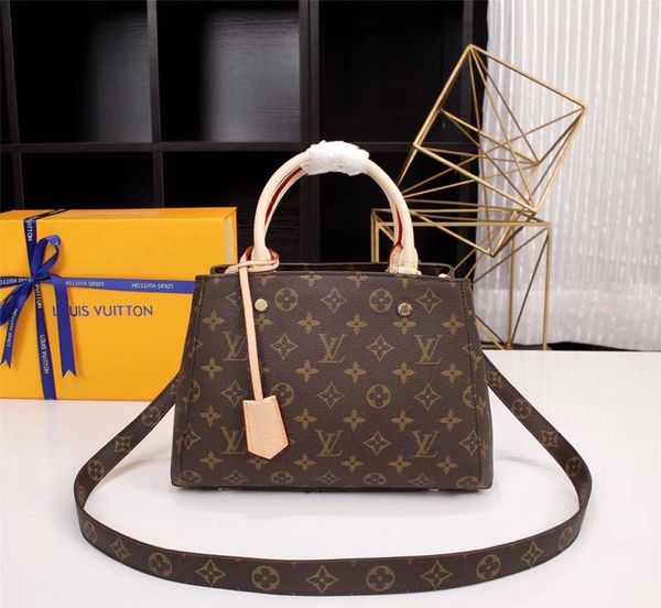 Brand designer ladies and women's shoulder bag Messenger bag shell bag fashion small crossbody handbags PU leather men M41055
Brand designer ladies and women's shoulder bag Messenger bag shell bag fashion small crossbody handbags PU leather men M41055