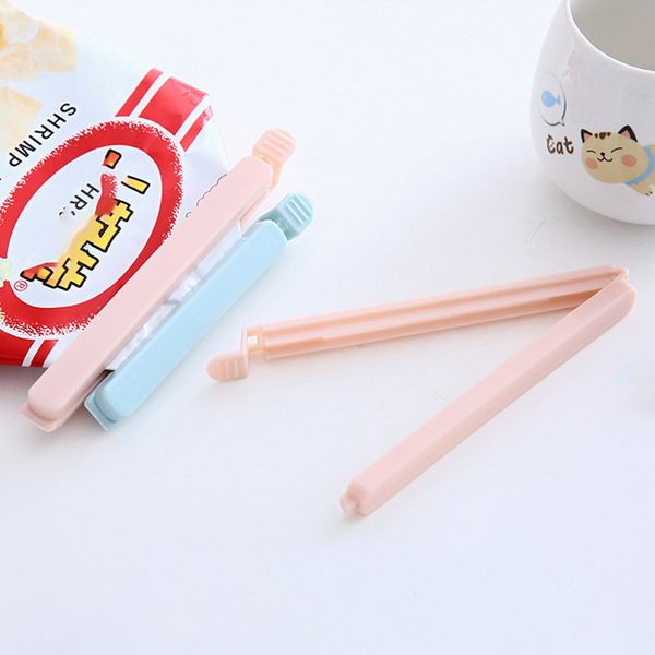 plastic bag sealing clip set snack bag clip sealing food bag sealing tool preservation kitchen gadget household
plastic bag sealing clip set snack bag clip sealing food bag sealing tool preservation kitchen gadget household