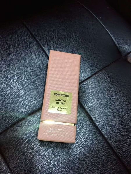 2019SS new best selling sandalwood rouge collector's edition ladies perfume Eau de Toilette 50ml free shipping
2019SS new best selling sandalwood rouge collector's edition ladies perfume Eau de Toilette 50ml free shipping