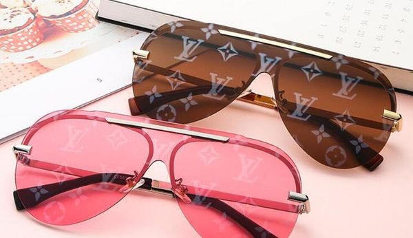 6 color 2020 new aviator sunglasses fashion trend large frame sunglasses women fashion high-end glasses ing, White;black
6 color 2020 new aviator sunglasses fashion trend large frame sunglasses women fashion high-end glasses ing, White;black