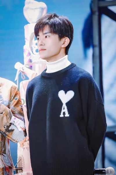 men's luxury sweater stars with long sleeve round collar brand pullover men and women couple sweaters, Black
men's luxury sweater stars with long sleeve round collar brand pullover men and women couple sweaters, Black