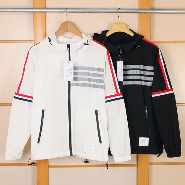 tb brand hooded jacket men fashion striped contrast color windbreaker coat male spring sport casual jacket with nood ins, Black;brown
tb brand hooded jacket men fashion striped contrast color windbreaker coat male spring sport casual jacket with nood ins, Black;brown