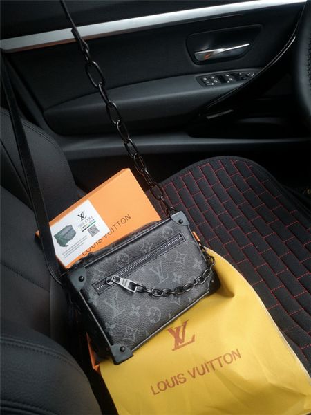 20ss luxurious monogram small box crossbody clutch bags fashion messenger shoulder men women mini bumbag outdoor handbag
20ss luxurious monogram small box crossbody clutch bags fashion messenger shoulder men women mini bumbag outdoor handbag