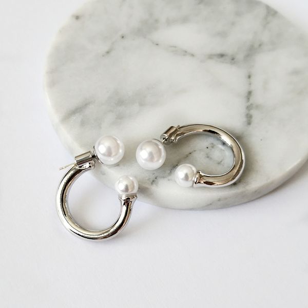 peri'sbox 2019 trendy solid gold hoop earrings for women simulated pearl earrings hoops round circle small pearl dainty earrings, Golden;silver
peri'sbox 2019 trendy solid gold hoop earrings for women simulated pearl earrings hoops round circle small pearl dainty earrings, Golden;silver