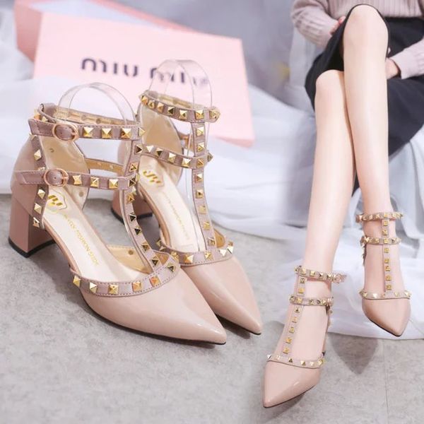 2018 new rivet sandals pointed high-heeled shallow mouth single shoes thick with rivets one word buckle with women's shoes
2018 new rivet sandals pointed high-heeled shallow mouth single shoes thick with rivets one word buckle with women's shoes