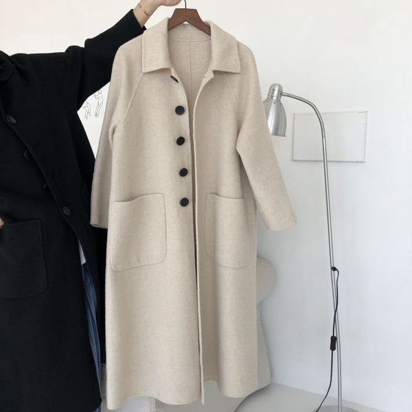winter women woolen coats vintage lapel white long coat black single-breasted girls long student overknee woollen overcoat
winter women woolen coats vintage lapel white long coat black single-breasted girls long student overknee woollen overcoat