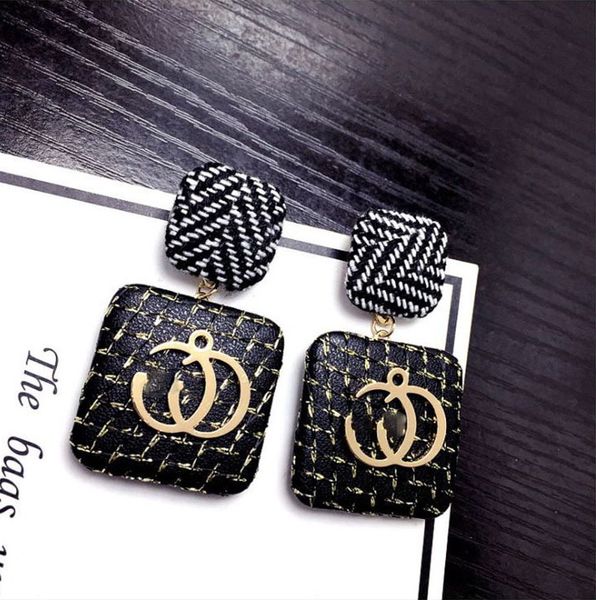 2020 new fashion factory wholesale horse lover equestrian jewelry full micro pave cubic zirconia personalized dangle earring, Golden
2020 new fashion factory wholesale horse lover equestrian jewelry full micro pave cubic zirconia personalized dangle earring, Golden