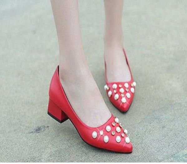 2019 women's shoes in spring and autumn with new style middle heel coarse heel pointed end rivet @63, Black
2019 women's shoes in spring and autumn with new style middle heel coarse heel pointed end rivet @63, Black