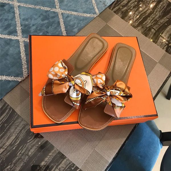 designer slippers lady summer 2019 designer's luxury shoes brand fashion luxury designer women shoes flats women's slippers, Black
designer slippers lady summer 2019 designer's luxury shoes brand fashion luxury designer women shoes flats women's slippers, Black