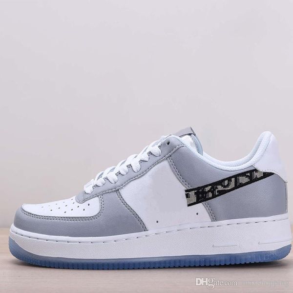 2020 one low skateboard shoes 1s grey white luxury designer chaussures 1 one skate athletic sports sneakers size 36-45
2020 one low skateboard shoes 1s grey white luxury designer chaussures 1 one skate athletic sports sneakers size 36-45