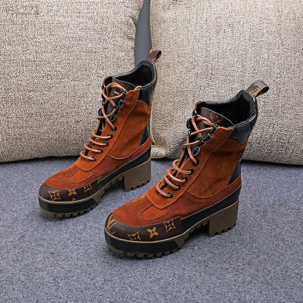 2020 europe and america ankle boots luxurious lace-up classical womens thick bottom waterproof heel shoes genuine leather high-end martin, Black
2020 europe and america ankle boots luxurious lace-up classical womens thick bottom waterproof heel shoes genuine leather high-end martin, Black