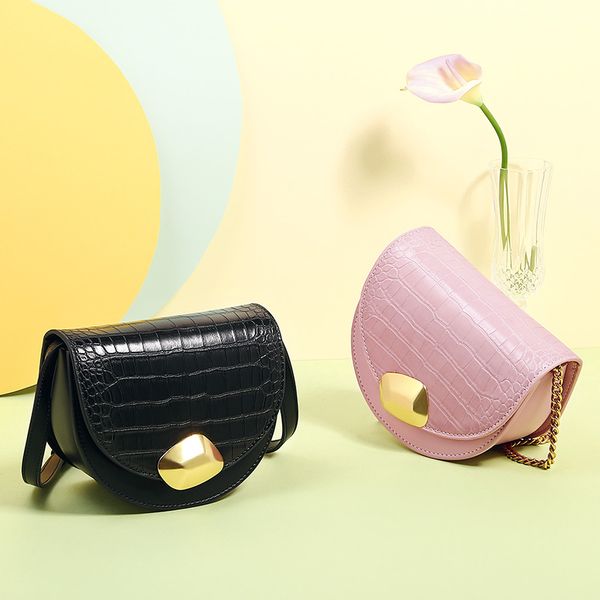 crocodile print single shoulder bag new summer crossbody bag fashionable western style saddle bag
crocodile print single shoulder bag new summer crossbody bag fashionable western style saddle bag