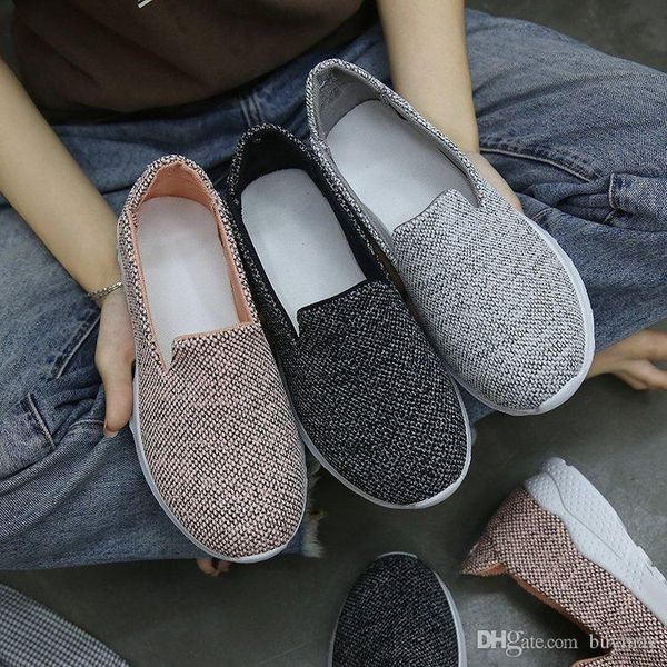 uxury platform designer shoes reflective triple black velvet white golden mens womens casual sneakers party dress fashion leather shoes
uxury platform designer shoes reflective triple black velvet white golden mens womens casual sneakers party dress fashion leather shoes