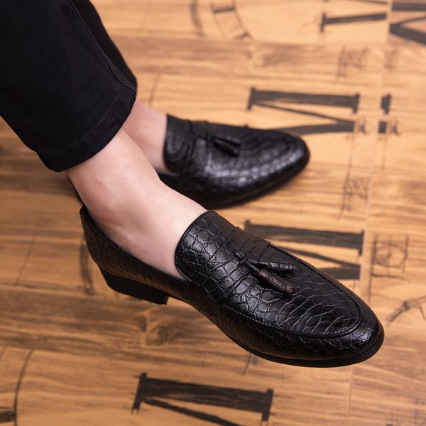 men loafers slip on leather shoes outdoor fashion driving shoes italian tassel casual moccasins men slip on flats ii, Black
men loafers slip on leather shoes outdoor fashion driving shoes italian tassel casual moccasins men slip on flats ii, Black
