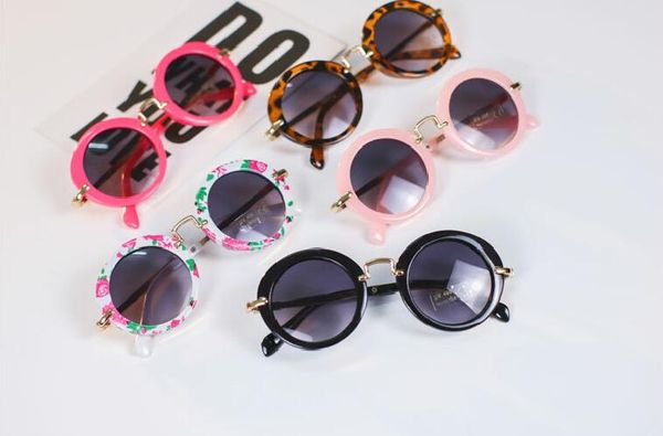 sunglasses for kids round vintage sun glasses boys girls designer adumbral fashion children summer beach sunblock accessories, White;black
sunglasses for kids round vintage sun glasses boys girls designer adumbral fashion children summer beach sunblock accessories, White;black