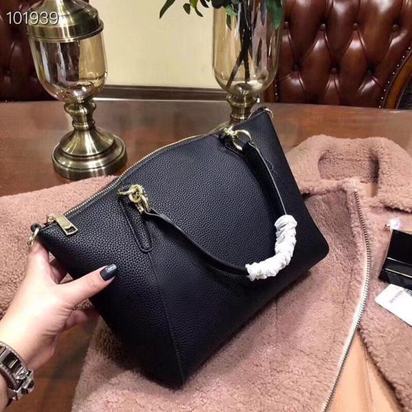 new female bags european and american litchi pattern dumplings bags hand-held single shoulder crossbody fashion mommy bag luxury women bag
new female bags european and american litchi pattern dumplings bags hand-held single shoulder crossbody fashion mommy bag luxury women bag