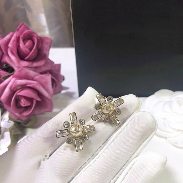 Роскошные серьги модельера Изящных Ювелирных Изделий Письмо квадрат Жемчужной С
Роскошные серьги модельера Изящных Ювелирных Изделий Письмо квадрат Жемчужной С