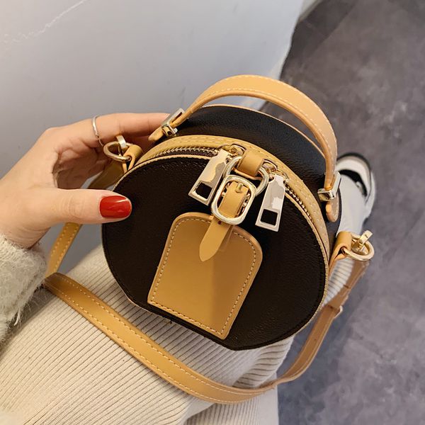 two-tone round crossbody leather circle handbag small shoulder bag lady contrast travel pu female fashion tote bag hand lady mhsov, Red;black
two-tone round crossbody leather circle handbag small shoulder bag lady contrast travel pu female fashion tote bag hand lady mhsov, Red;black