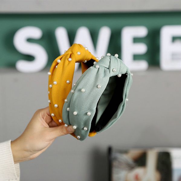 fashion knotted headband with pearl headband girl cute and elegant headdress makeup beam headband factory wholesale, Black;brown
fashion knotted headband with pearl headband girl cute and elegant headdress makeup beam headband factory wholesale, Black;brown