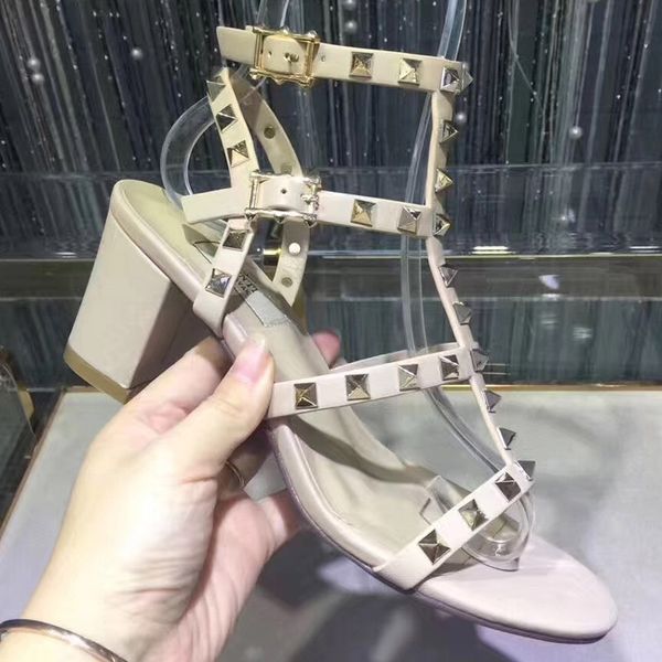 rivets spiked gladiator flat sandals stones studded flip sandal big size designer women's shoes summer shoes fashion women, Black
rivets spiked gladiator flat sandals stones studded flip sandal big size designer women's shoes summer shoes fashion women, Black