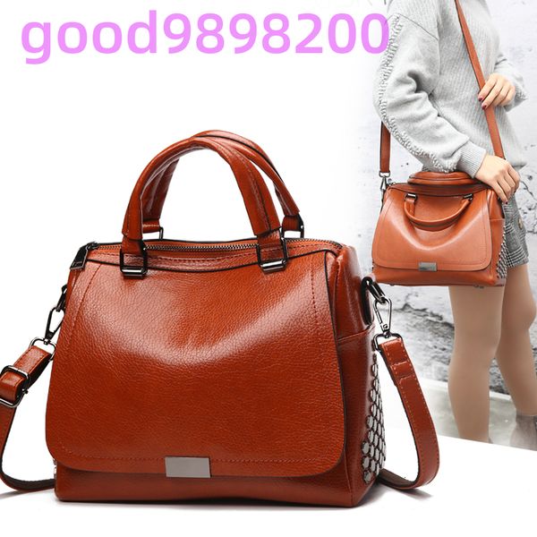 2020 fashion cowhide messenger simple all-match real handbag women's soft leather shoulder bag
2020 fashion cowhide messenger simple all-match real handbag women's soft leather shoulder bag