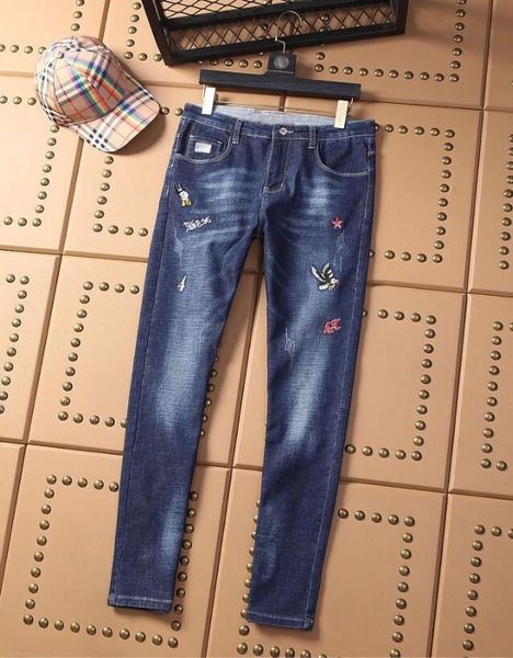 19ss designer new spring and summer brand men's fashion slim classic wild embroidery feet jeans, Blue
19ss designer new spring and summer brand men's fashion slim classic wild embroidery feet jeans, Blue