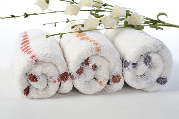 quality pure cotton fashion water absorbent high-grade printing towel face towels for adults toalha bathroom towels hand hair
quality pure cotton fashion water absorbent high-grade printing towel face towels for adults toalha bathroom towels hand hair