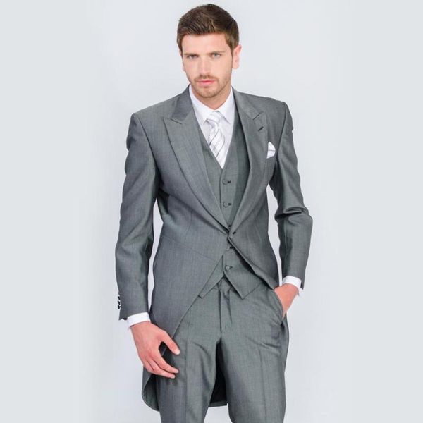 leisure casual suit perfect male suits peaked lapel one button gray groomsman tuxedos wedding men suits(jacket+pants+vest) a026, White;black
leisure casual suit perfect male suits peaked lapel one button gray groomsman tuxedos wedding men suits(jacket+pants+vest) a026, White;black