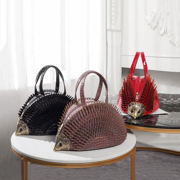 высокое качество искусственная кожа женские сумки мода ежик плечо crossbody сумка роскошные женские большой емкости курьерские сумки новый
высокое качество искусственная кожа женские сумки мода ежик плечо crossbody сумка роскошные женские большой емкости курьерские сумки новый