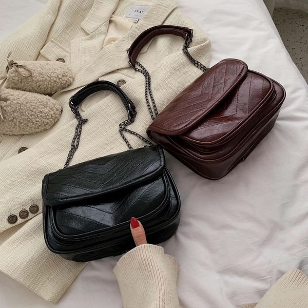 women's bag 2020 new net red korean version of the fashion oil leather embroidery bag foreign wild wild shoulder messenger
women's bag 2020 new net red korean version of the fashion oil leather embroidery bag foreign wild wild shoulder messenger