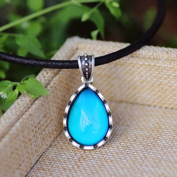 

Large Drop Oval Round Mood Stone Pendant Necklace Real Silver Plated 12 Colors Change Leather Chain Necklaces