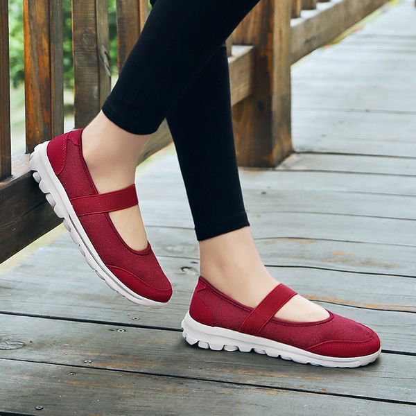 bjakin breathable women sneakers healthy wearable walking shoes sporty damping sport running shoes gift light flats plus 42 size
bjakin breathable women sneakers healthy wearable walking shoes sporty damping sport running shoes gift light flats plus 42 size