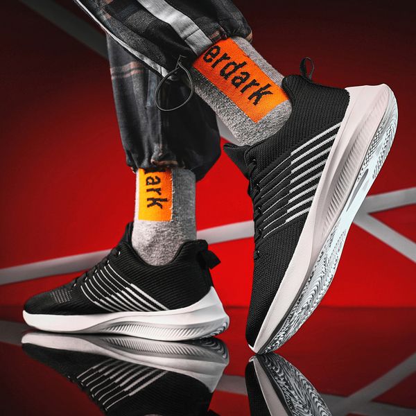 men sports running shoes summer breathable mens running sneakers outdoor men trainers light jogging fitness training sneaker man
men sports running shoes summer breathable mens running sneakers outdoor men trainers light jogging fitness training sneaker man